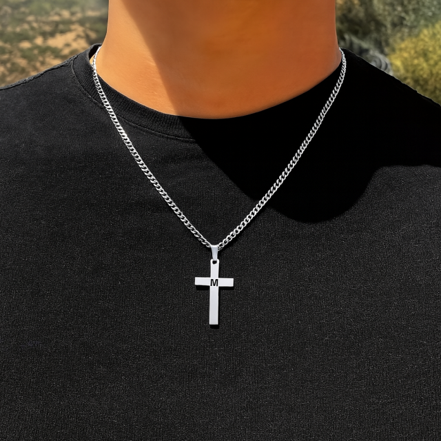 Personalizirana ogrlica s križem in gravuro po vaši želji