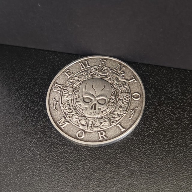 Spominski kovanec MEMENTO MORI