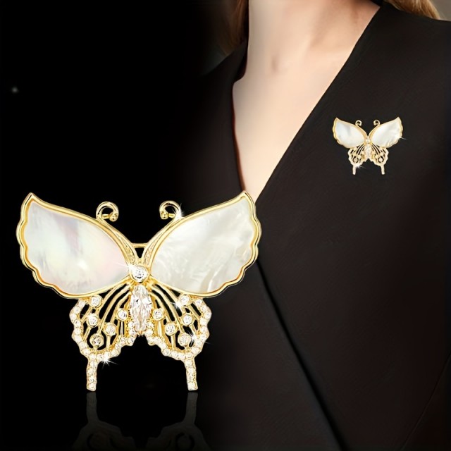 Elegantna vintage broška z metuljem