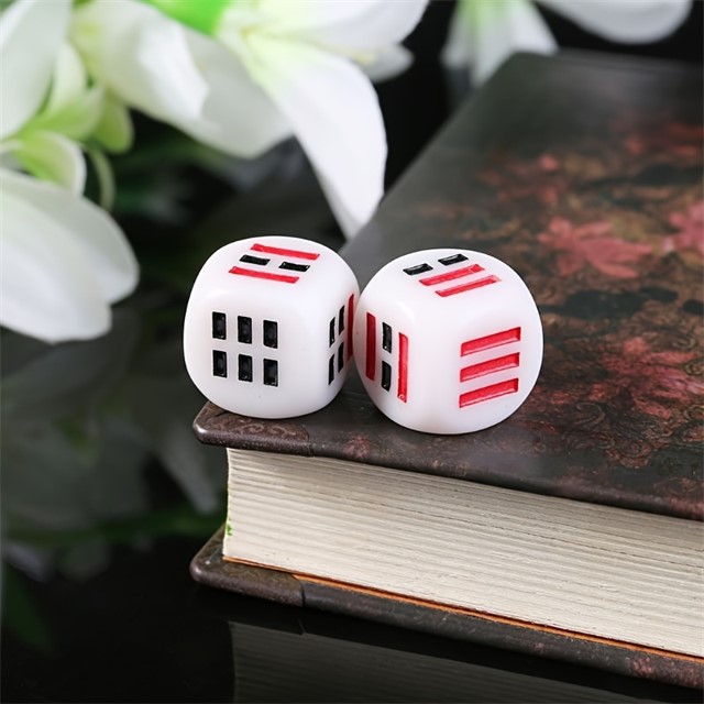 Kocke za I Ching za vedeževanje - komplet dveh I Ching kock